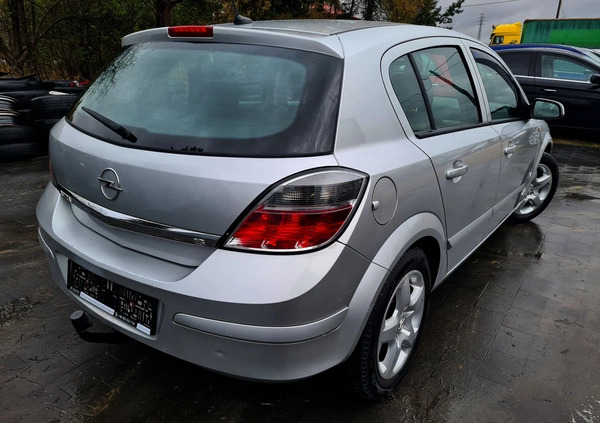 Opel Astra cena 13499 przebieg: 190100, rok produkcji 2008 z Grójec małe 667